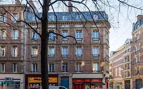 Appartement De Standing Place Saint Marc III G